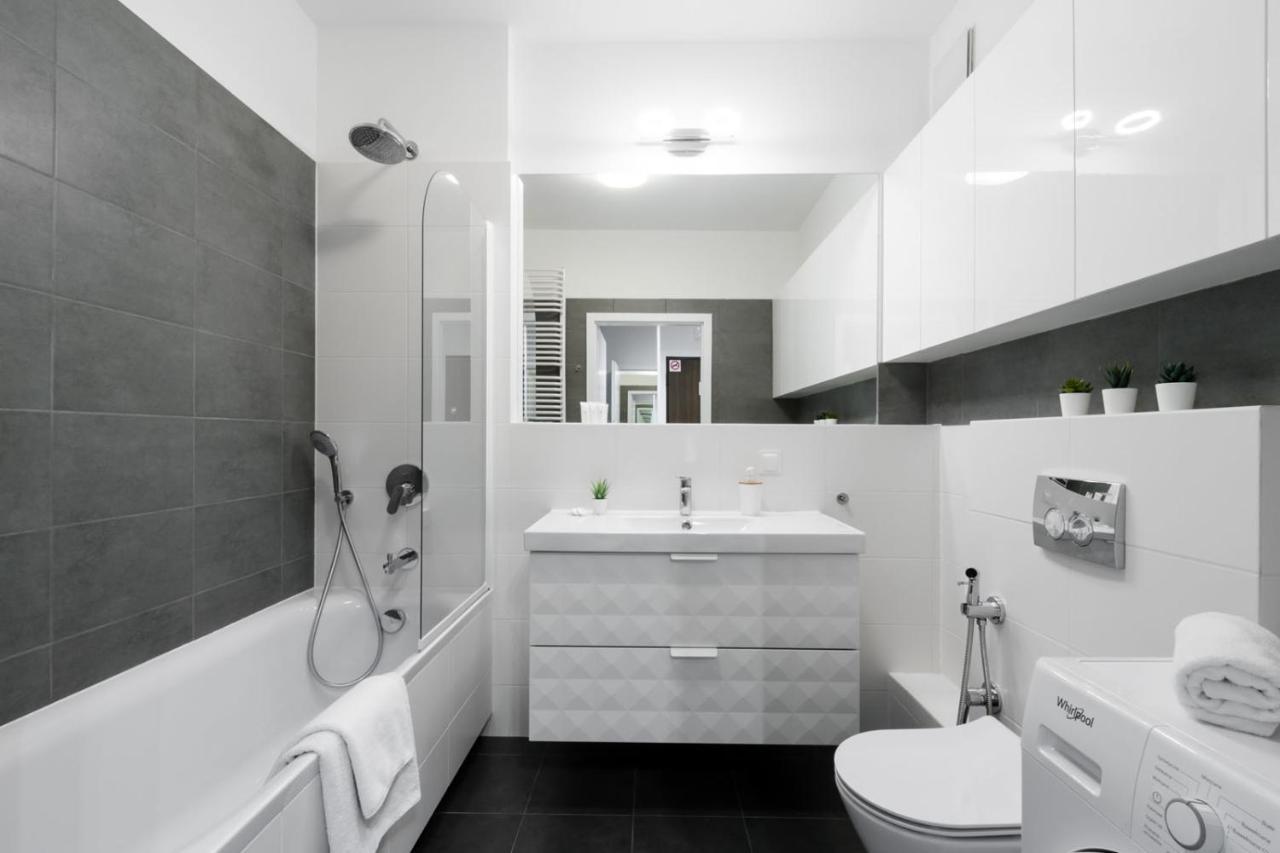 P&O Serviced Apartments Woronicza Βαρσοβία Εξωτερικό φωτογραφία